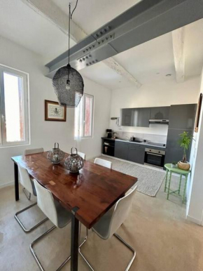 Sètois style, charm and comfort